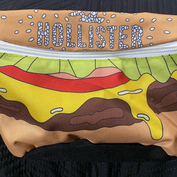 NWOT Hollister Hamburger Fanny Pack - Picture 3 of 5
